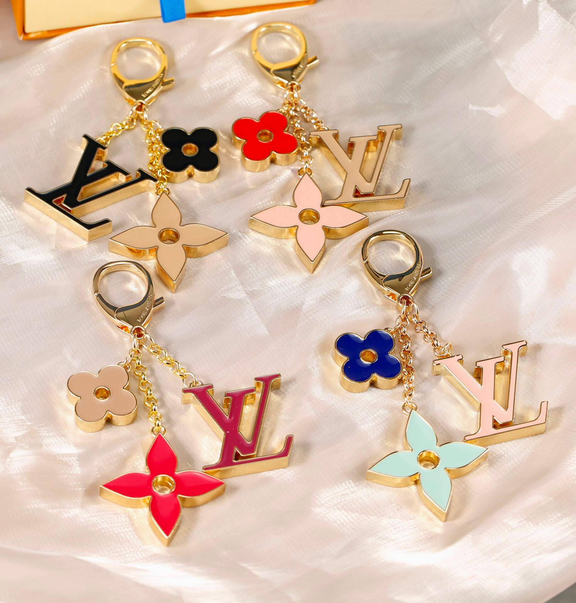 LOUIV Key Chain