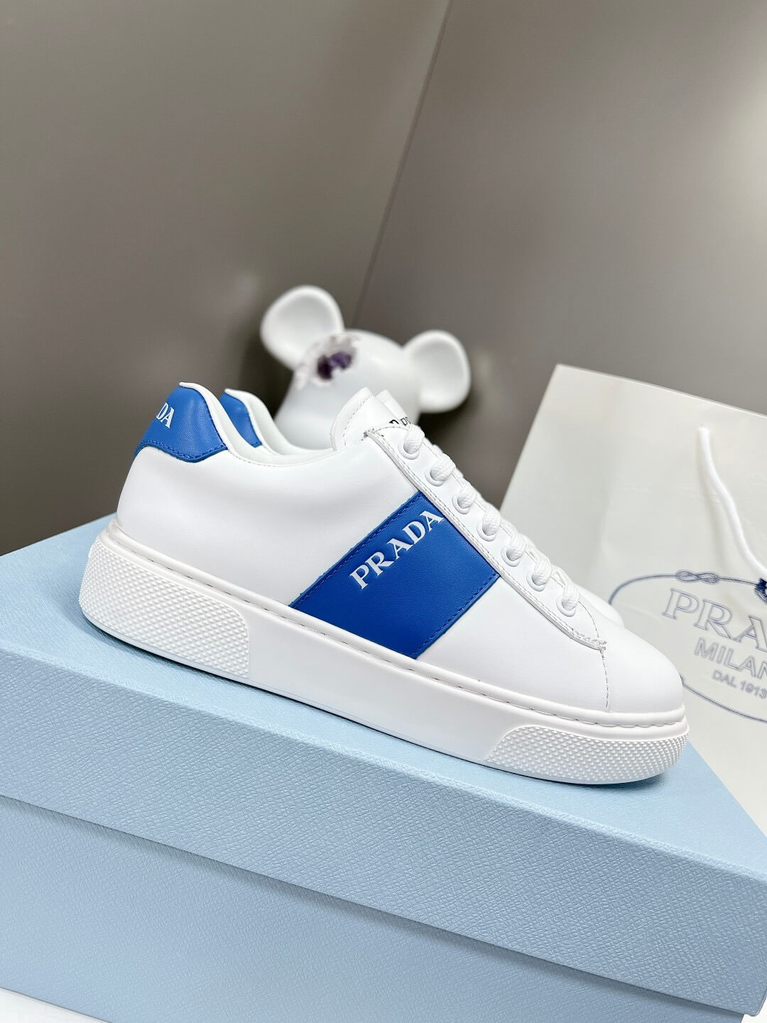 PR Sneakers