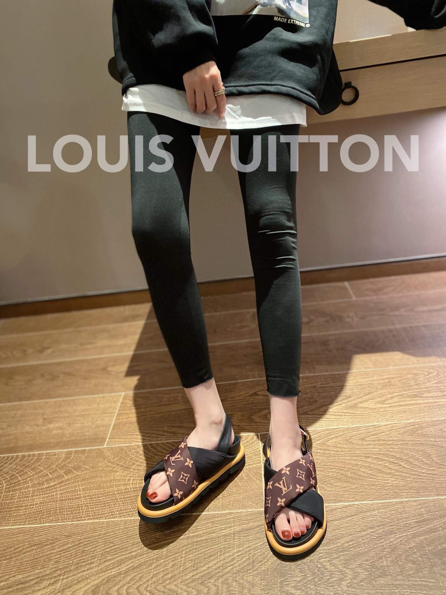 LOUIV Puffer Sandals