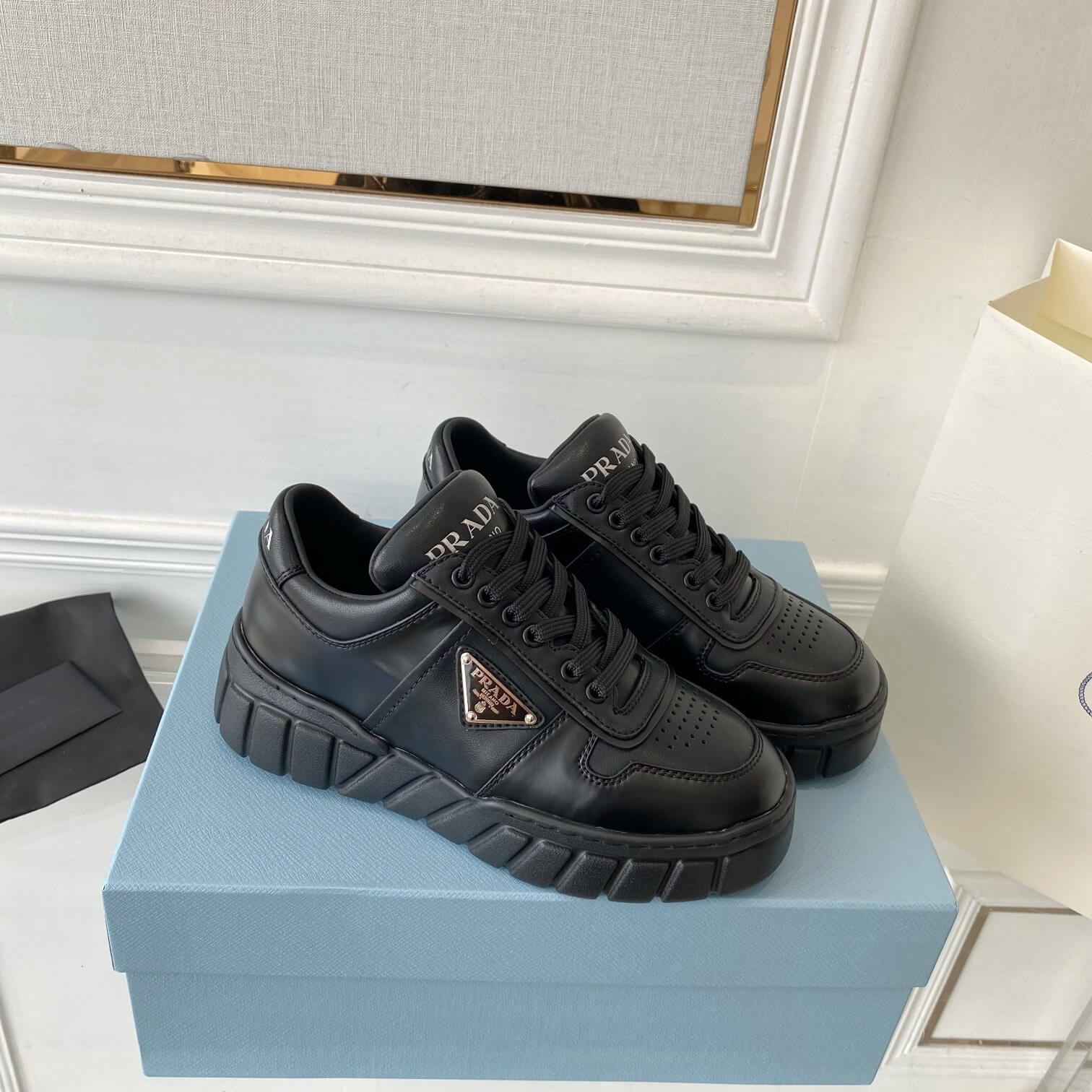 PR Sneakers