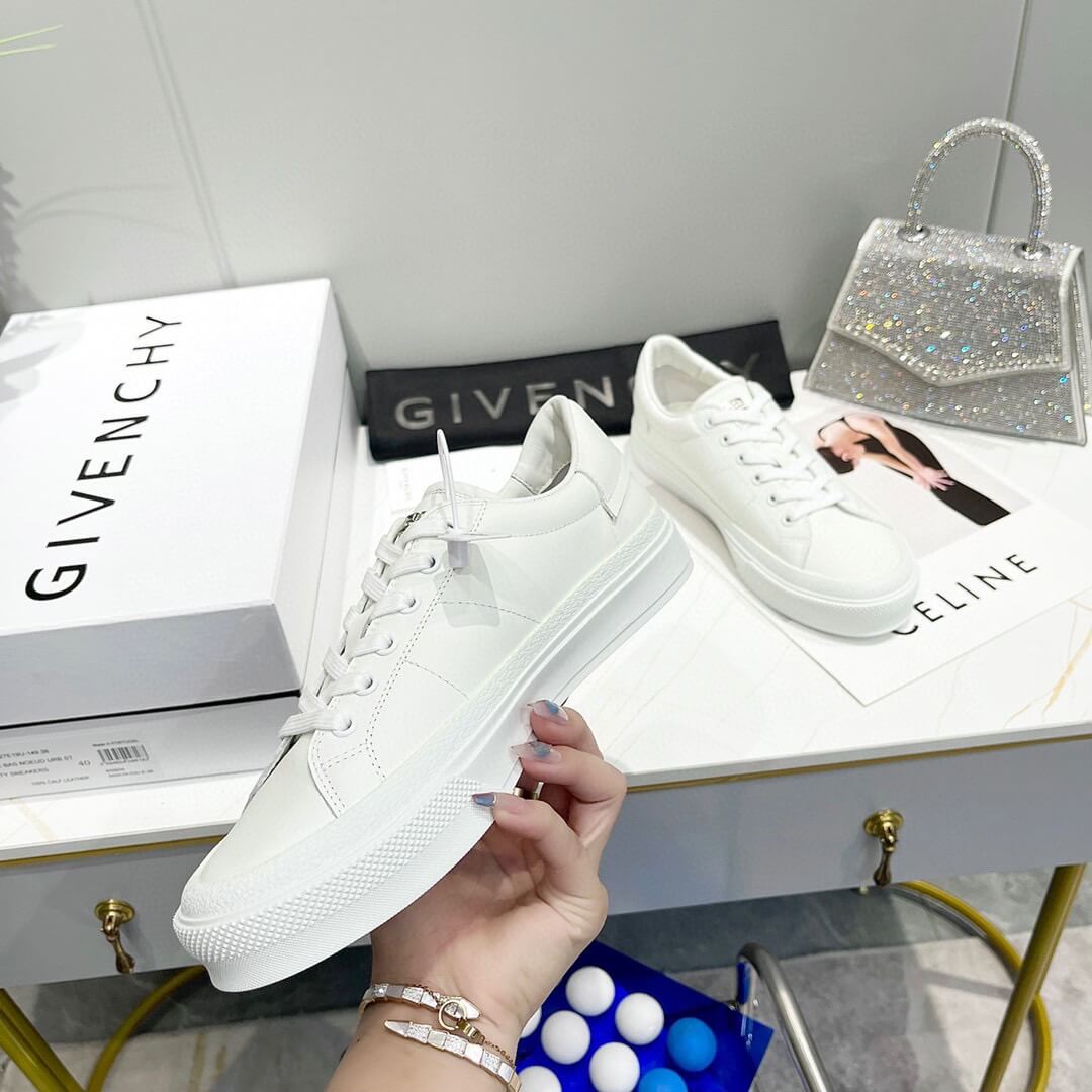 GVC Sneakers
