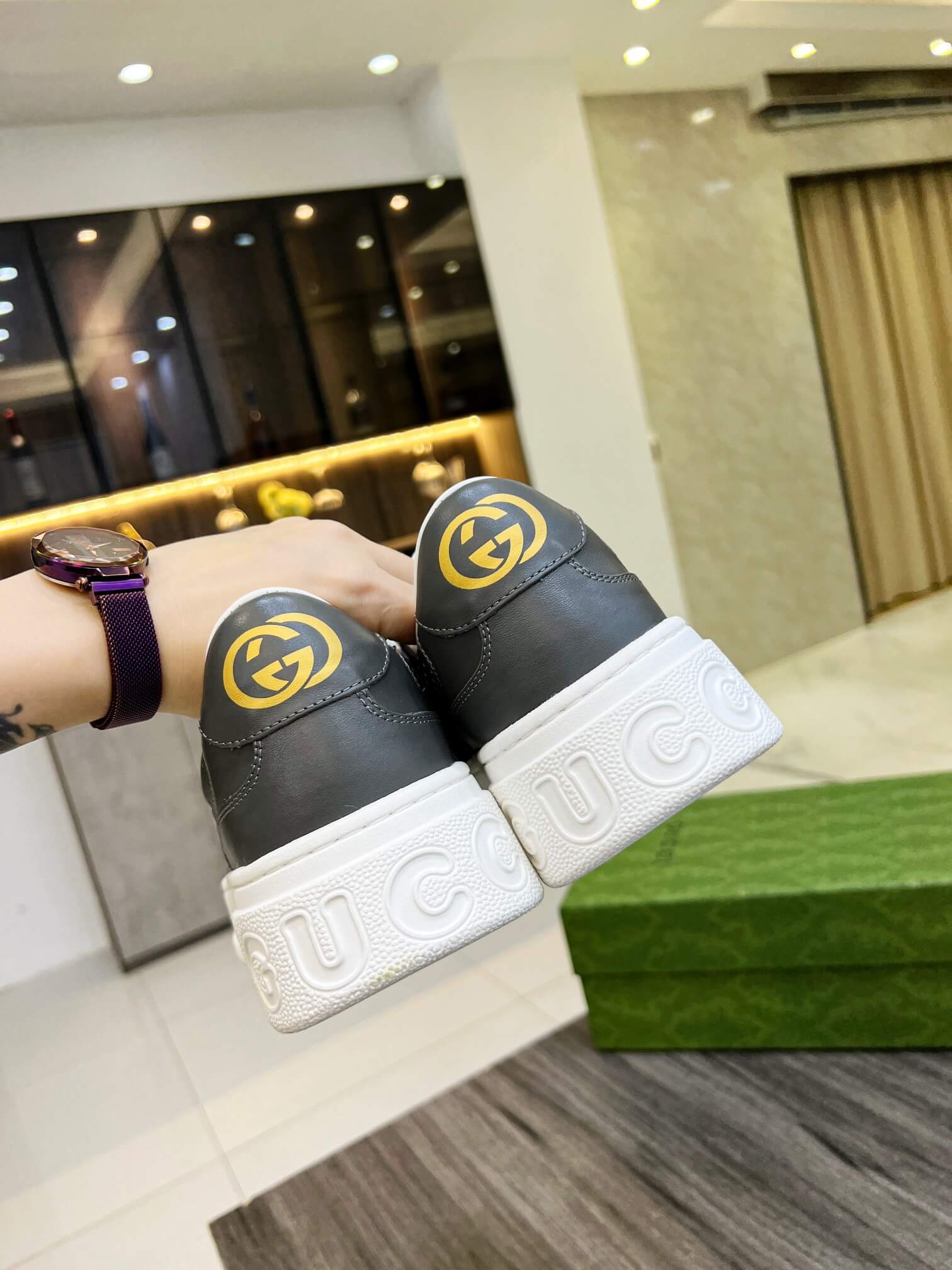 GG Sneakers