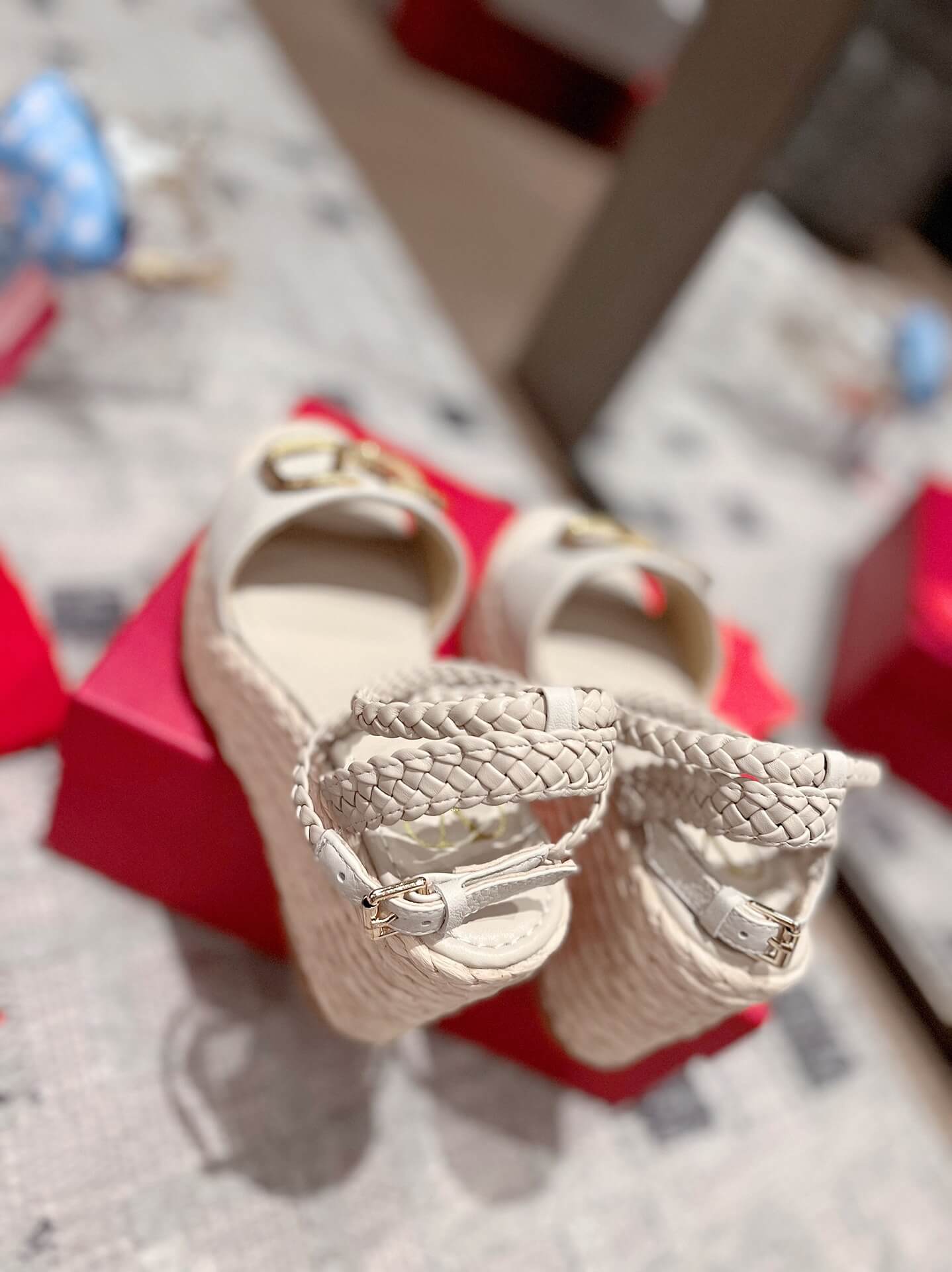 VALEN Wedges