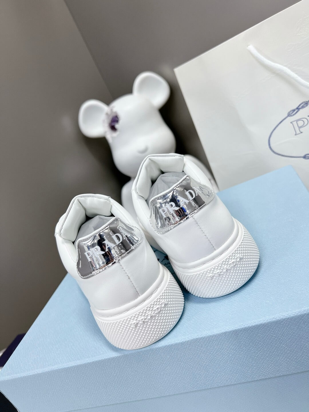 PR Sneakers