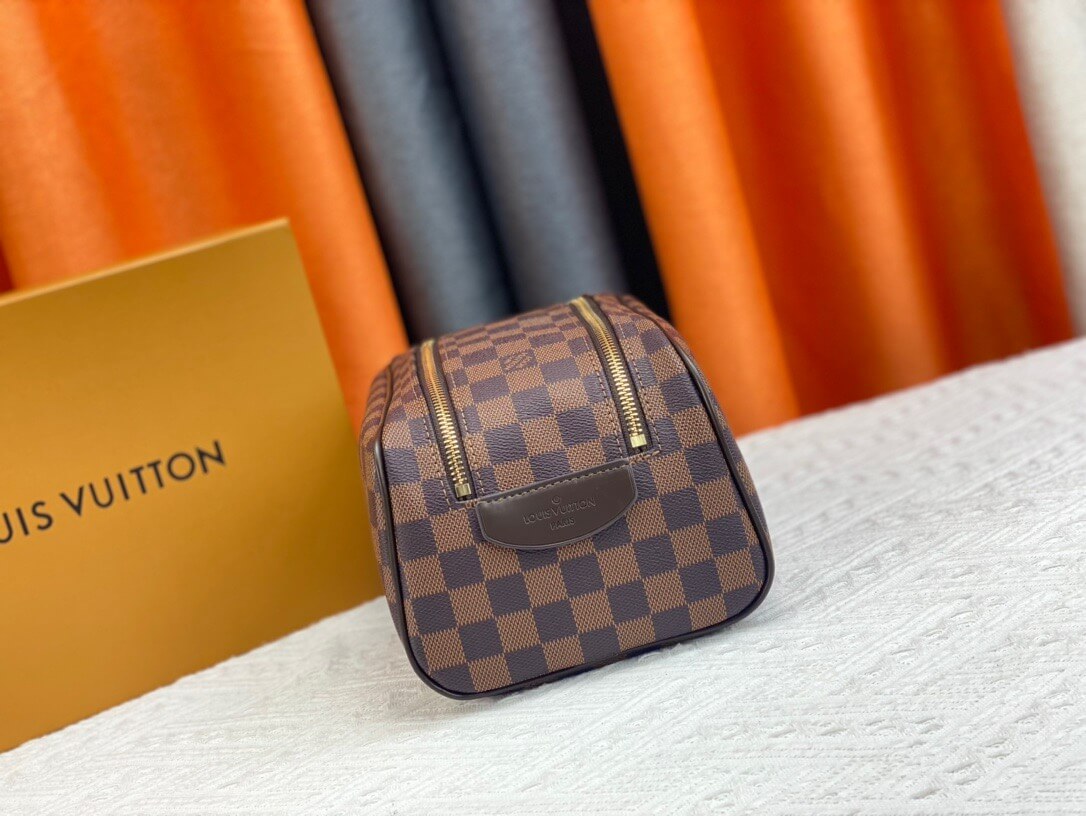 LOUIV Toiletry Pouch