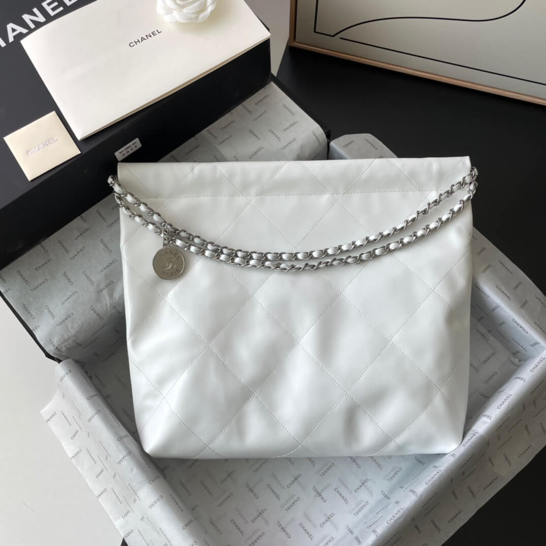 CC 22 Tote