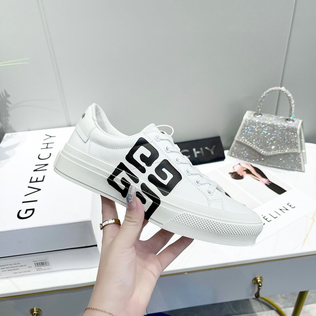 GVC Sneakers
