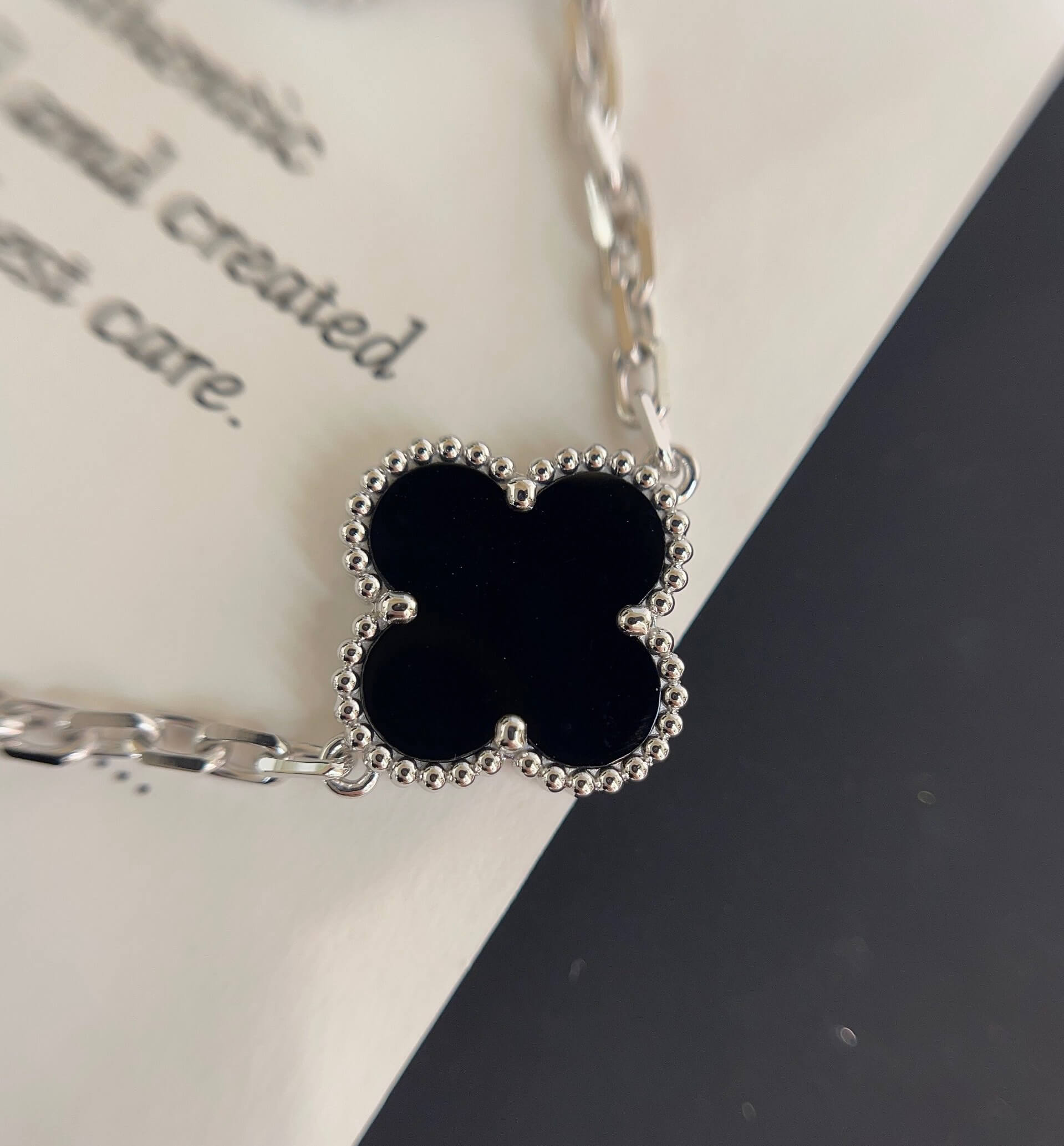 VCA Bracelet 5 Flowers