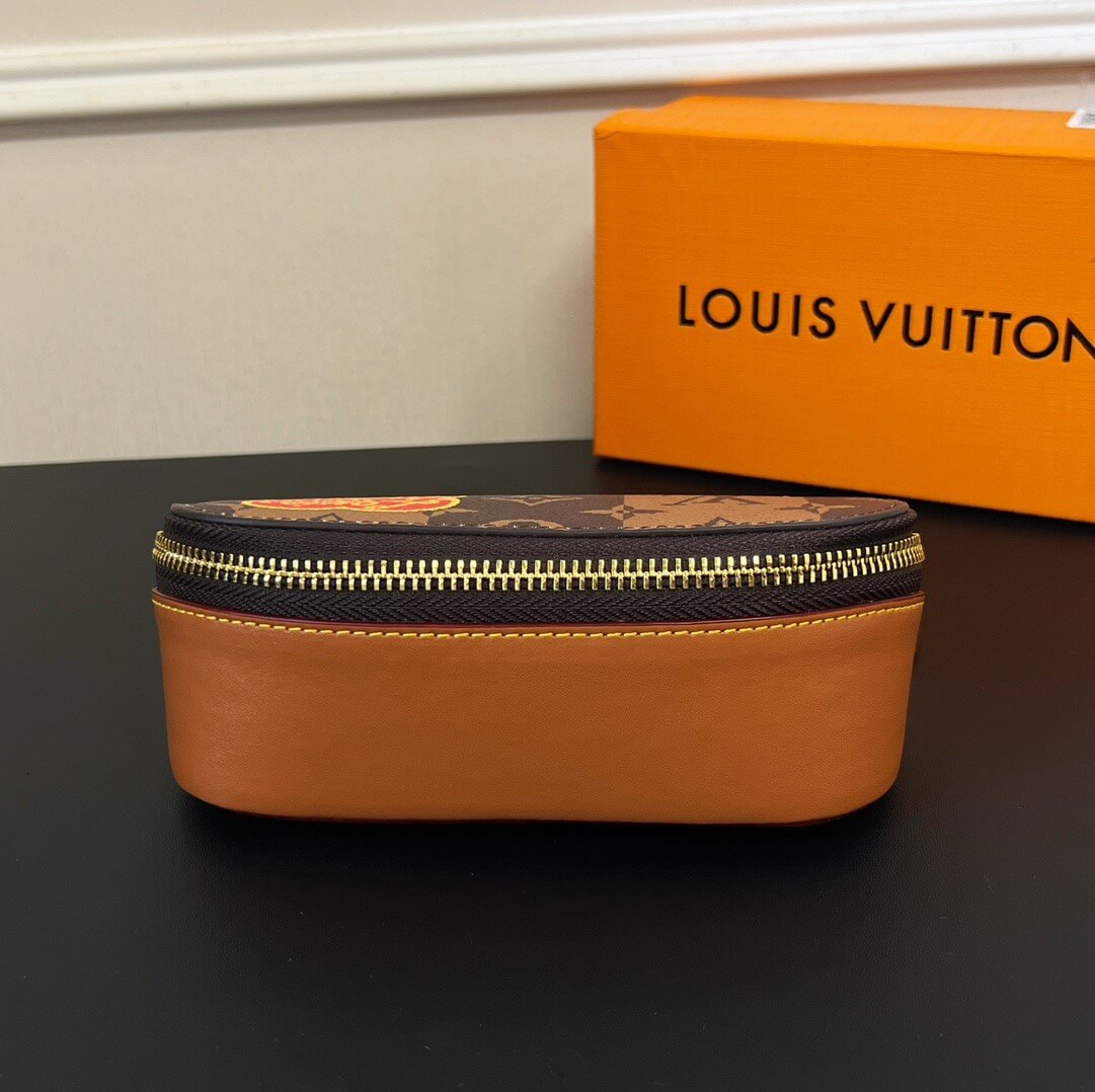 LOUIV Sunglasses Case
