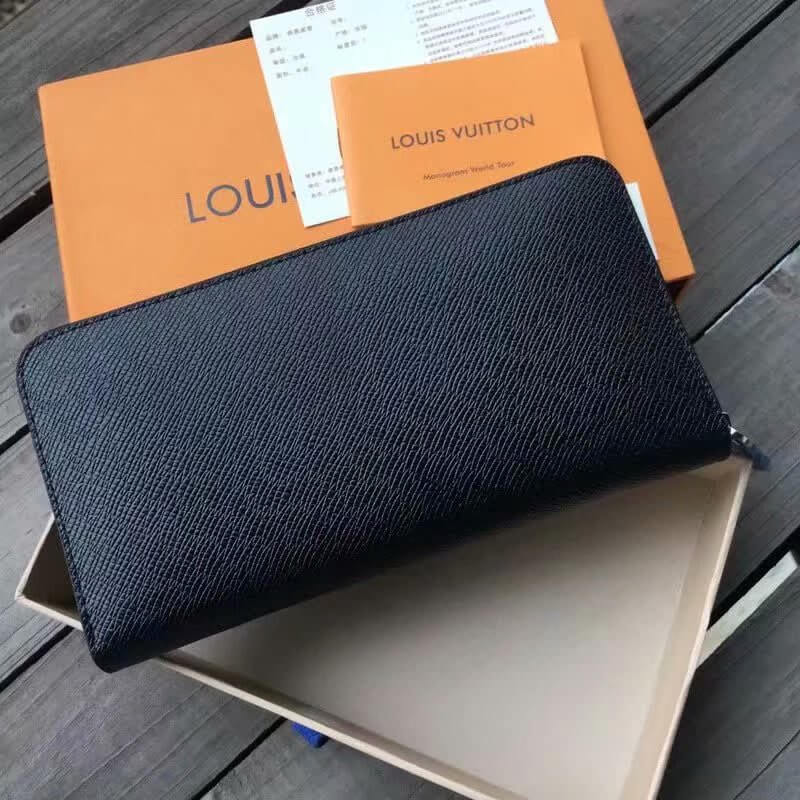 LOUIV Zippy Wallet