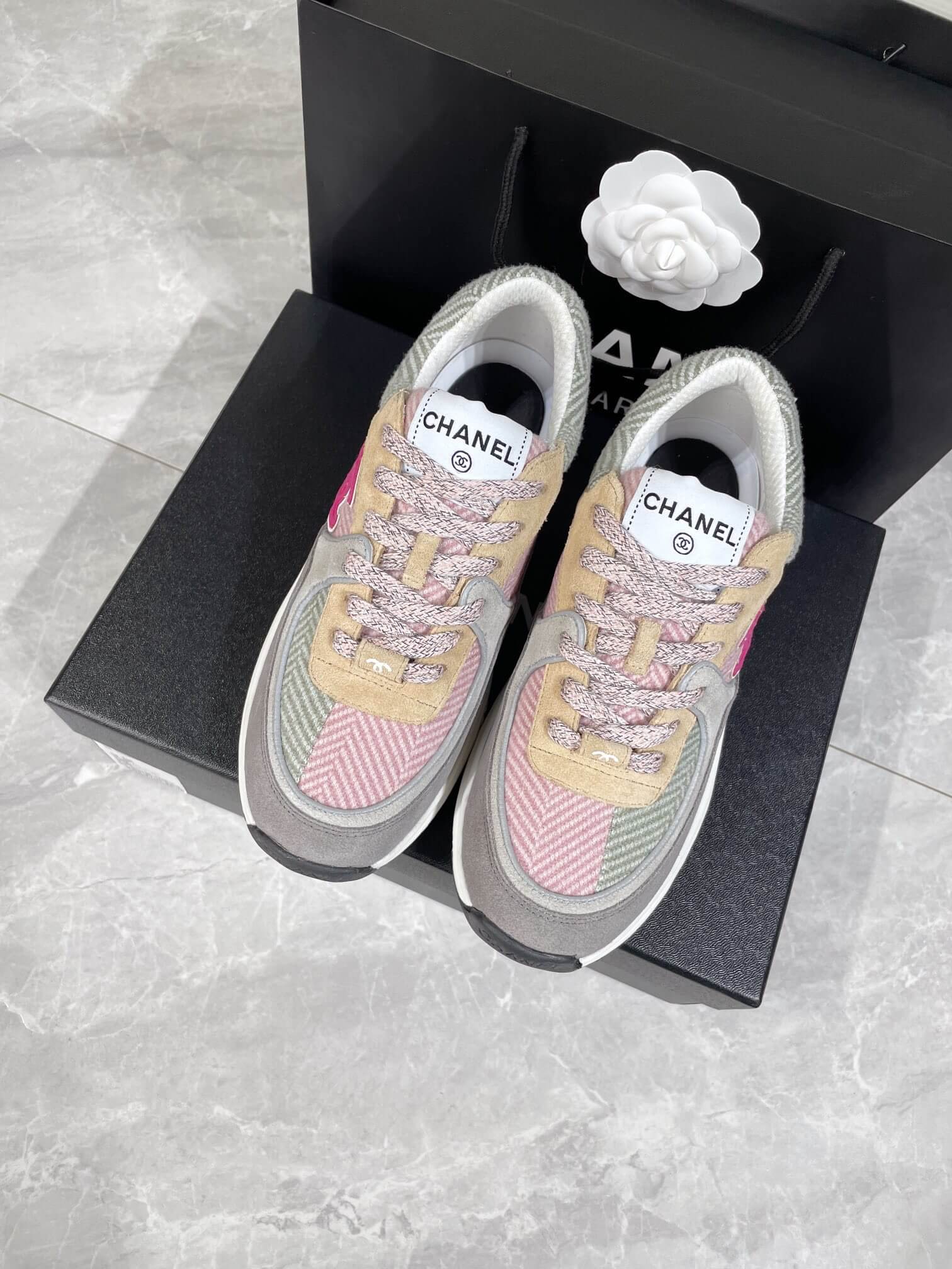 CC Sneakers
