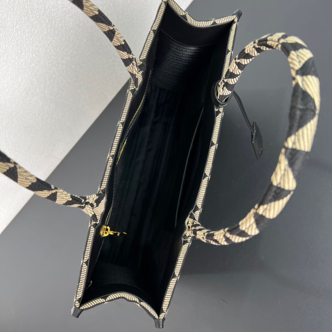 PR Saffiano Large Tote