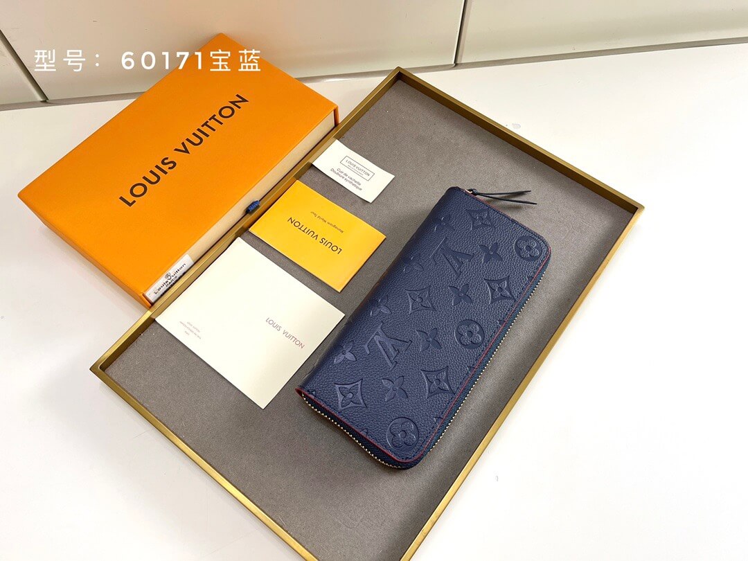 LOUIV Zippy Clemence Wallet