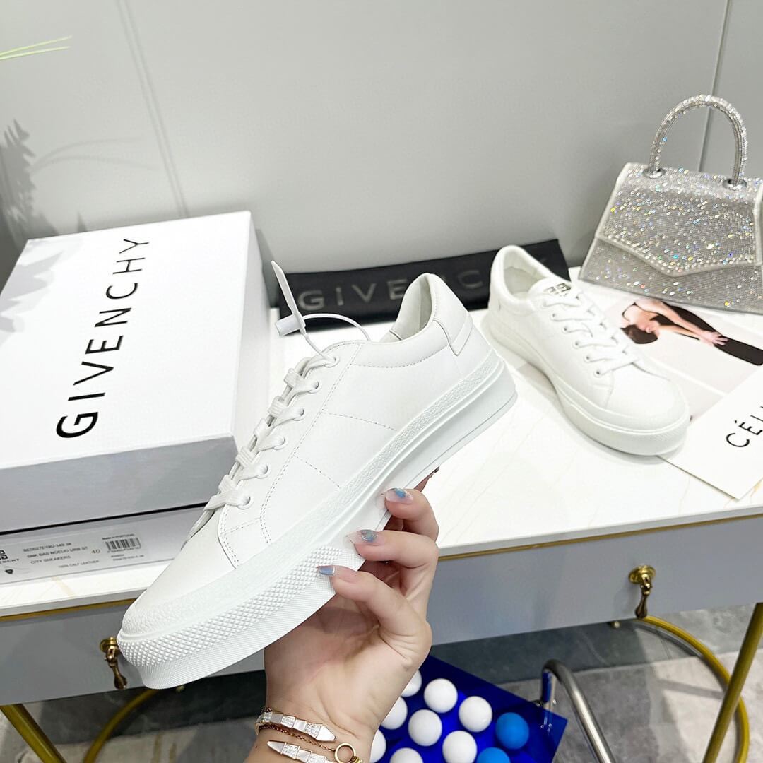 GVC Sneakers