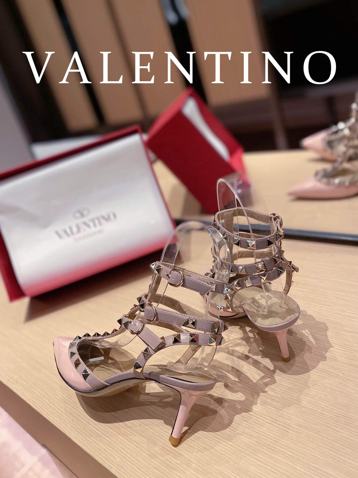 VALEN Rockstuds Mid Heels