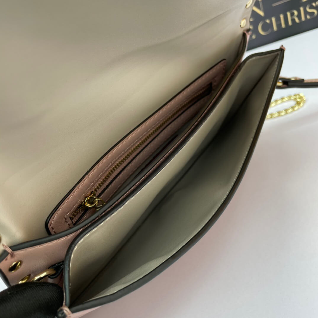 VALEN Rockstuds Clutch