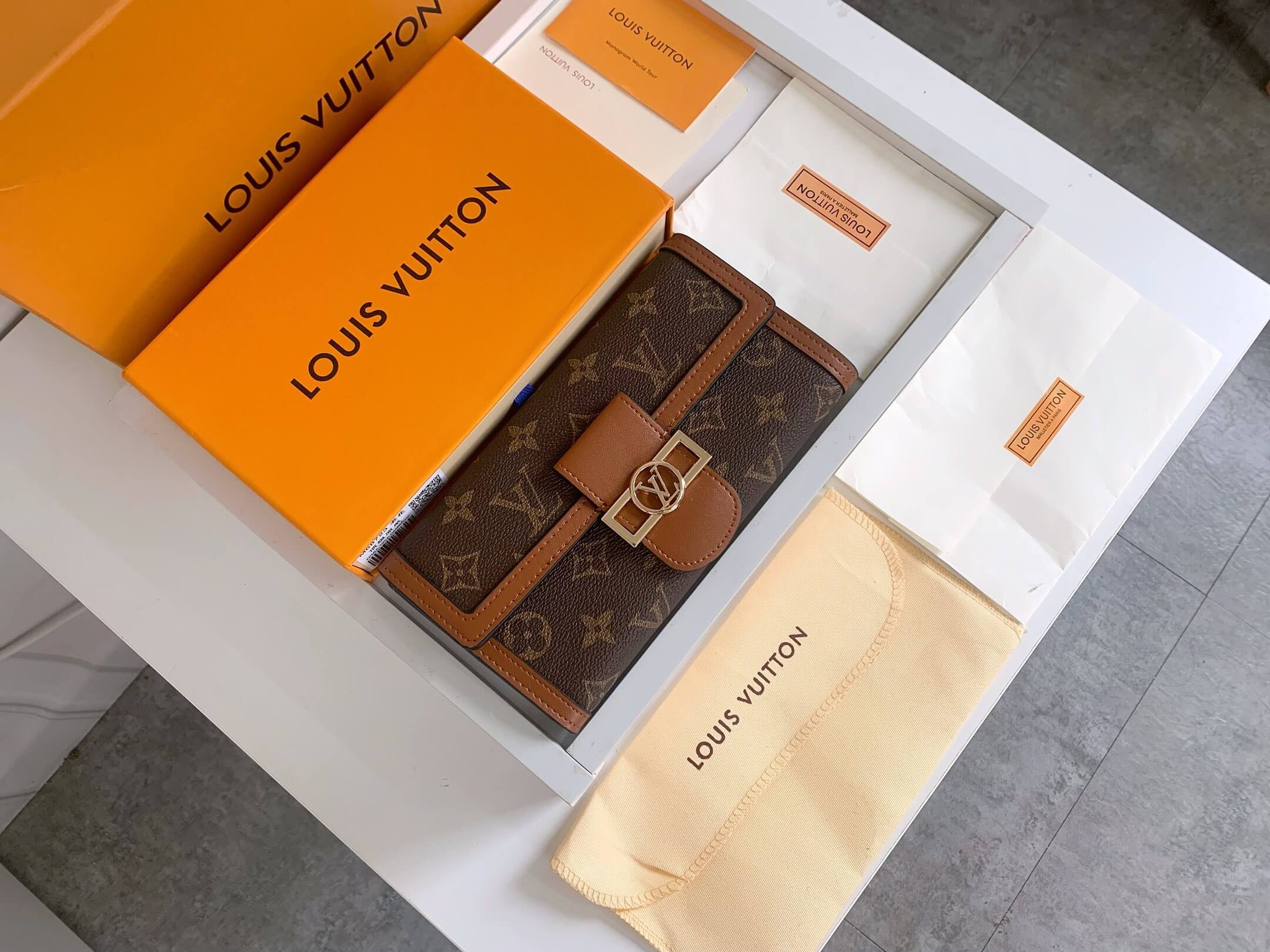 LOUIV Dauphine Wallet