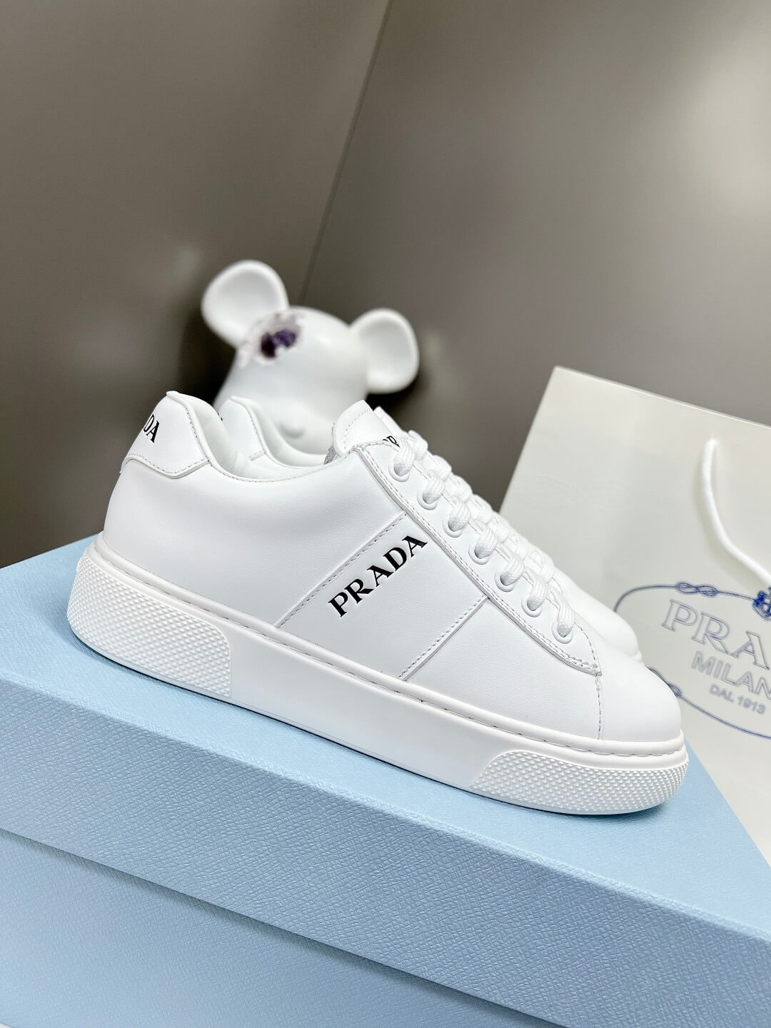 PR Sneakers