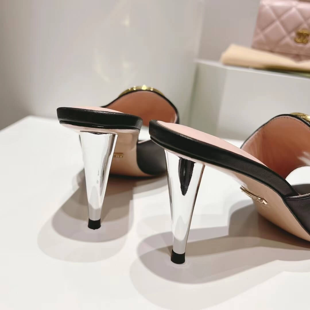 GG Interlocking Heels