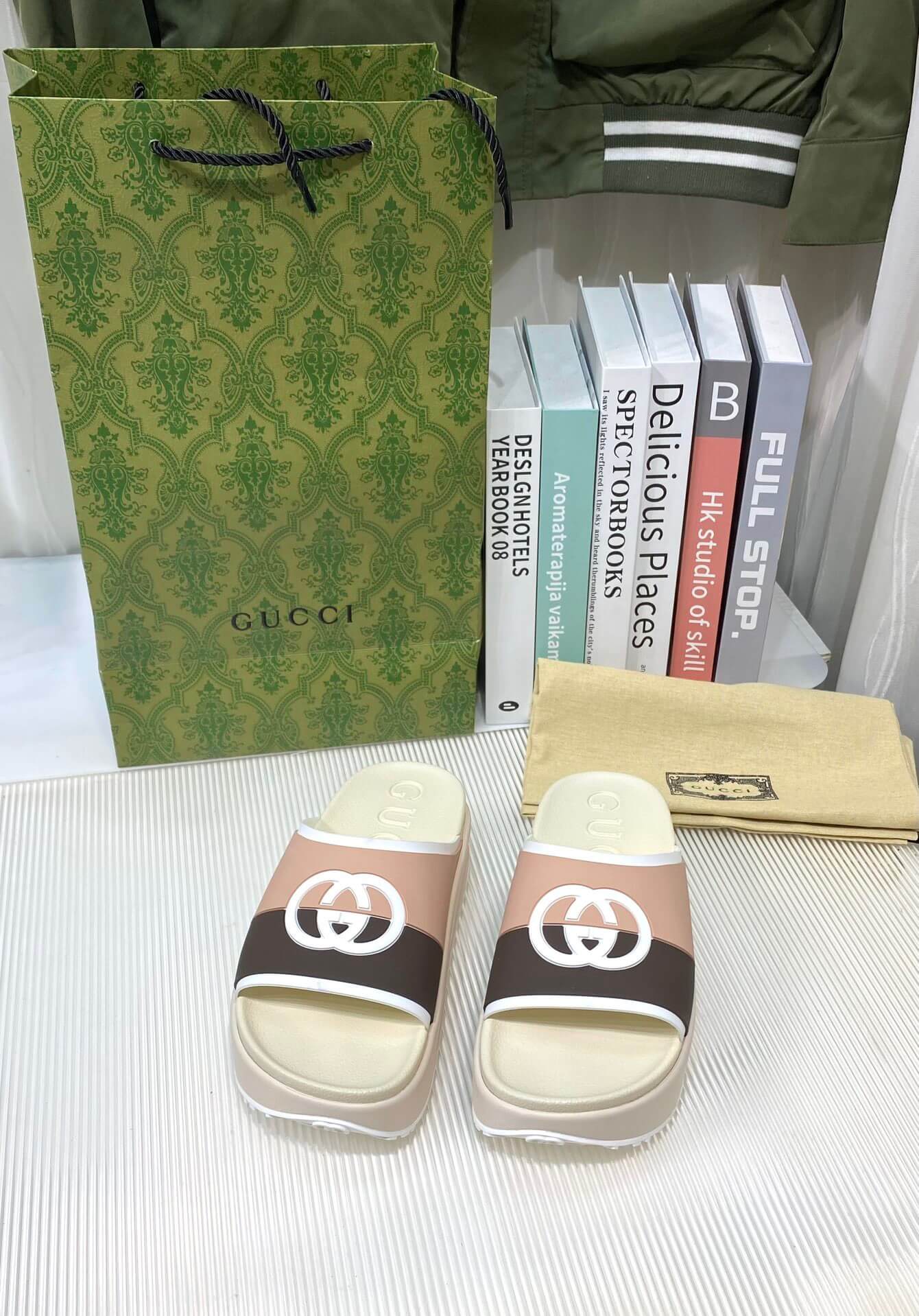 GG Rubber Platform Slides