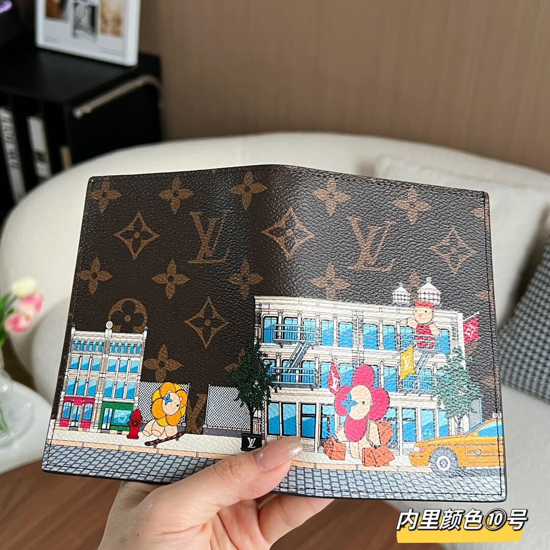 LOUIV Passport Cover