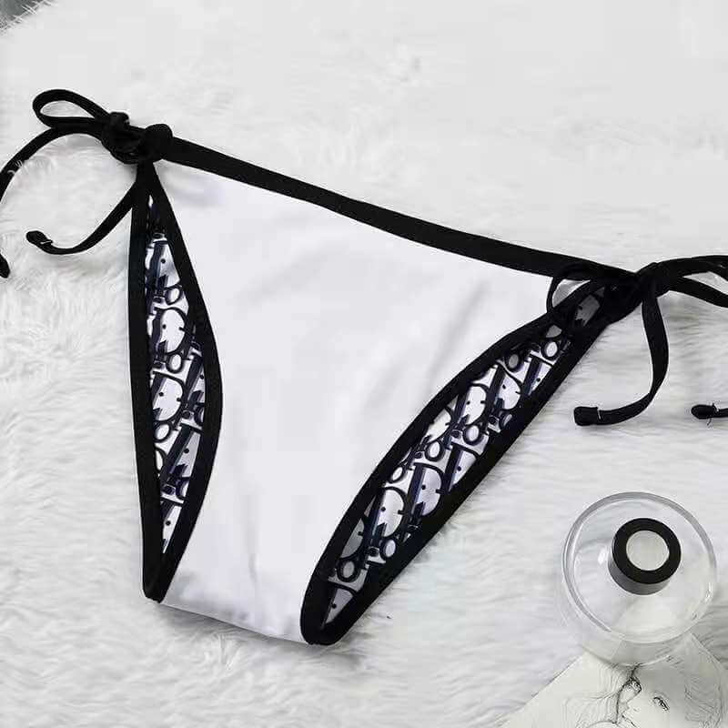 CD Bikini