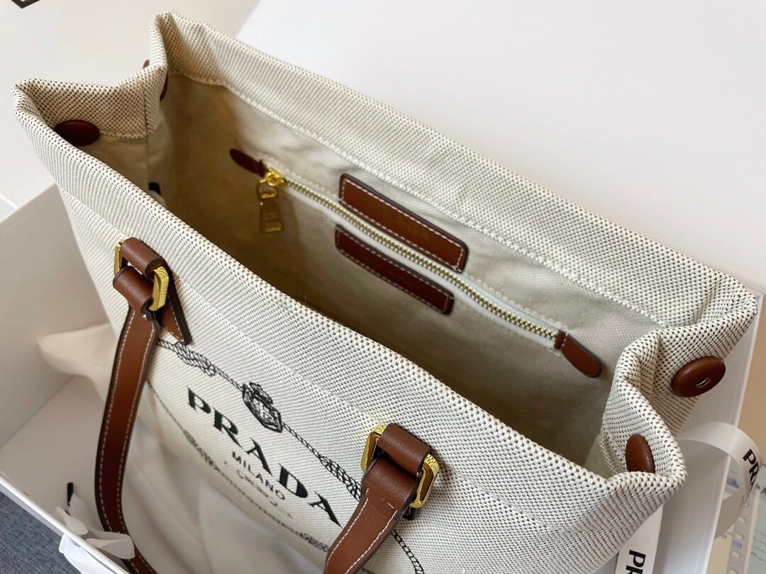 PR Canvas Tote