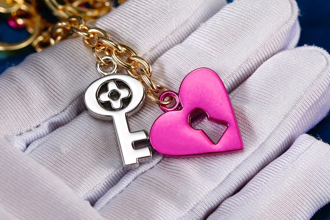 LOUIV Key Chain