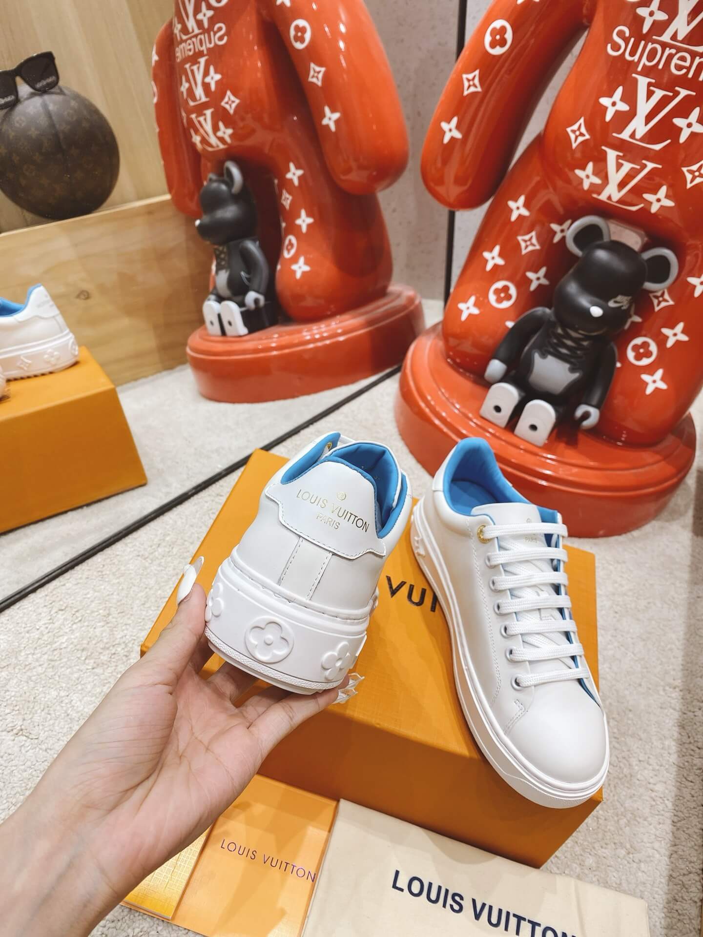 LOUIV Sneakers
