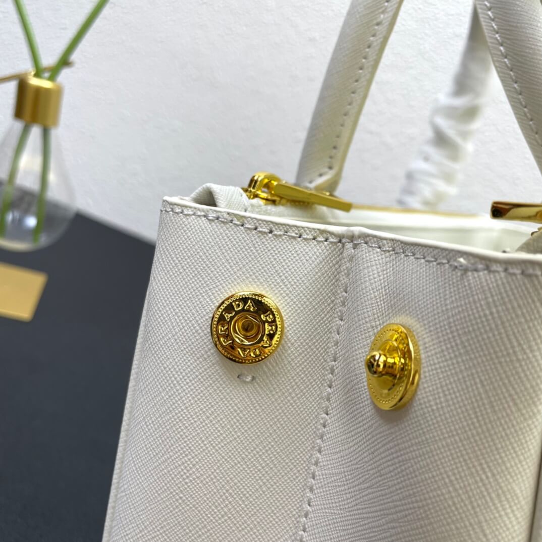 PR Saffiano Medium