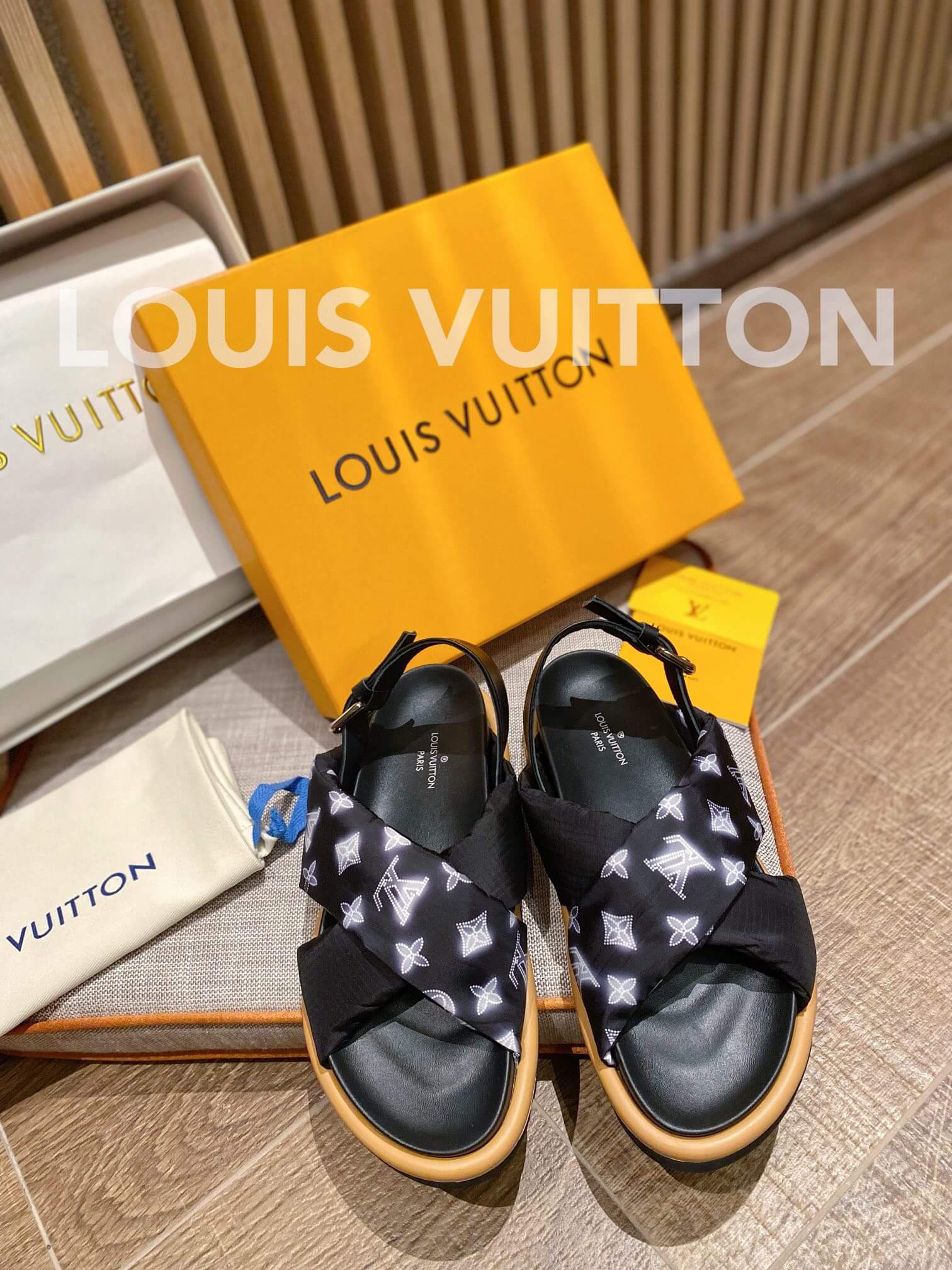LOUIV Puffer Sandals