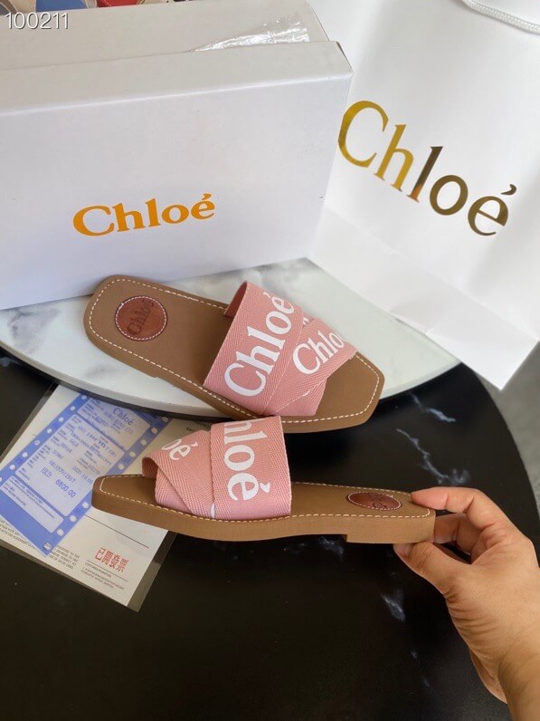 Chloe Slides