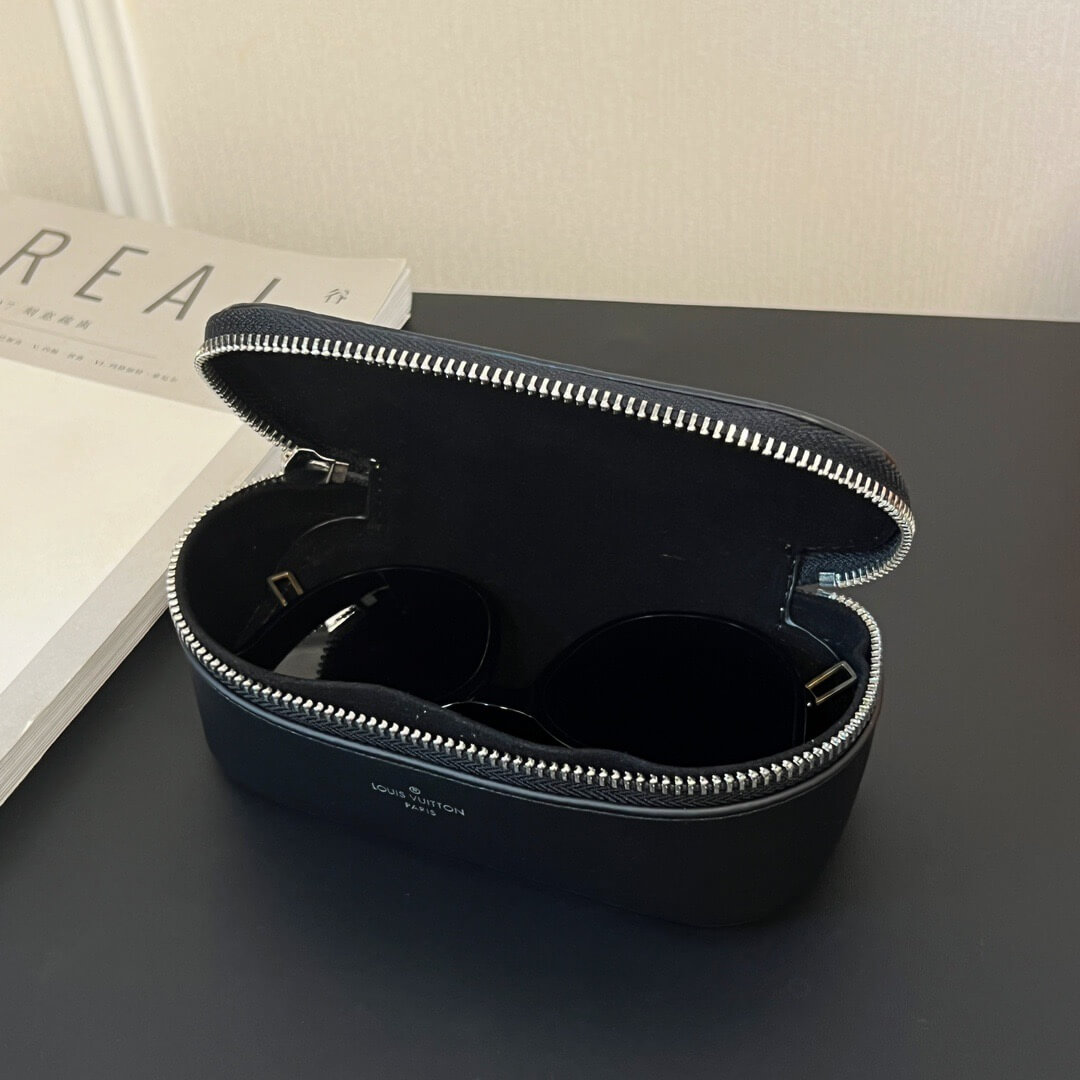 LOUIV Sunglasses Case