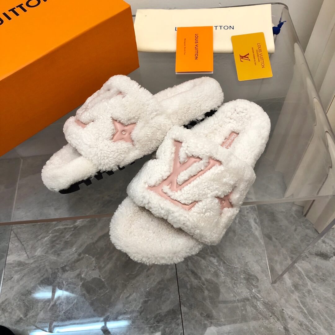 LOUIV Fur Slides