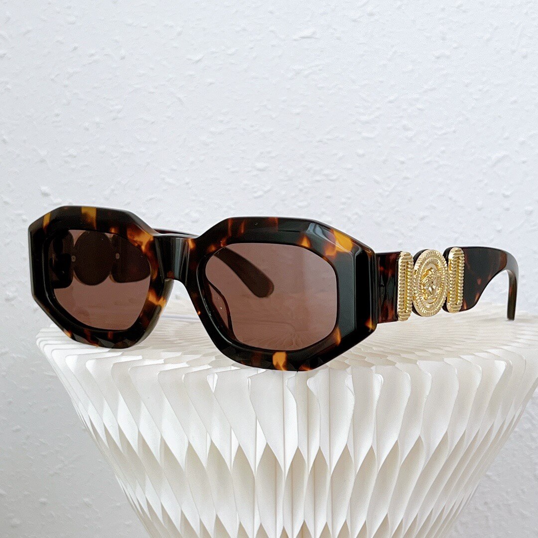 VS Sunglasses 4425