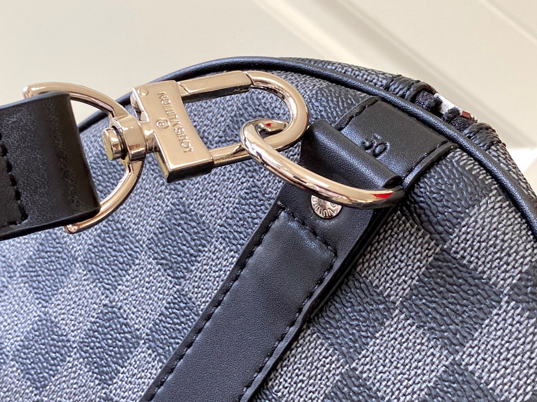 LOUIV Keepall 50