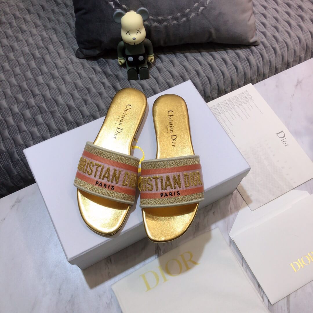 CD Dway Slides
