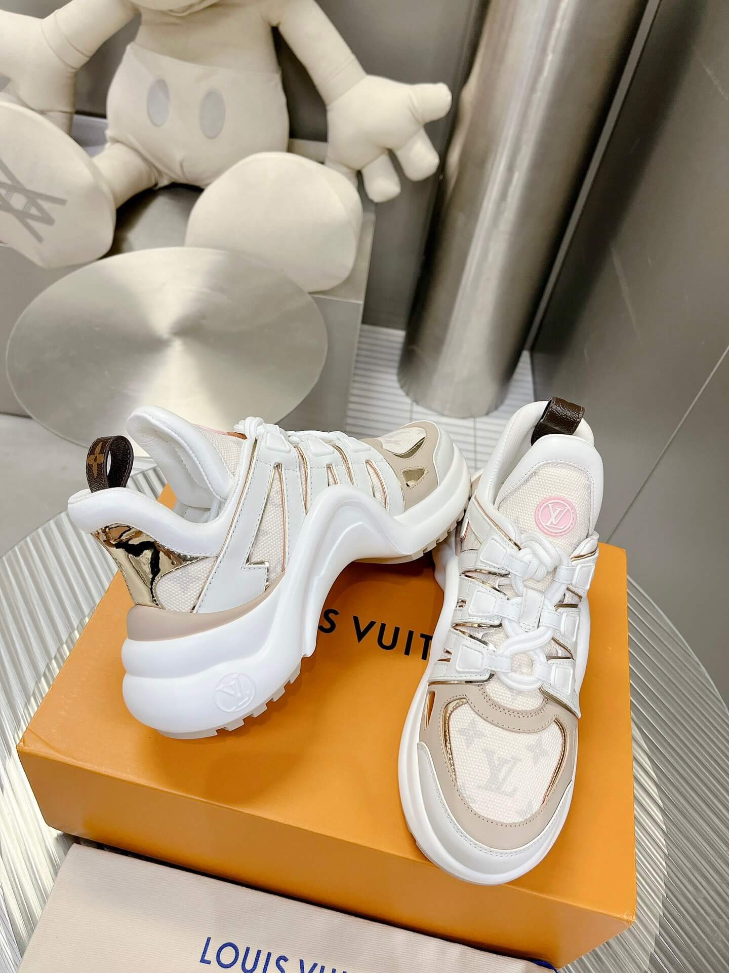 LOUIV Archlight Sneakers