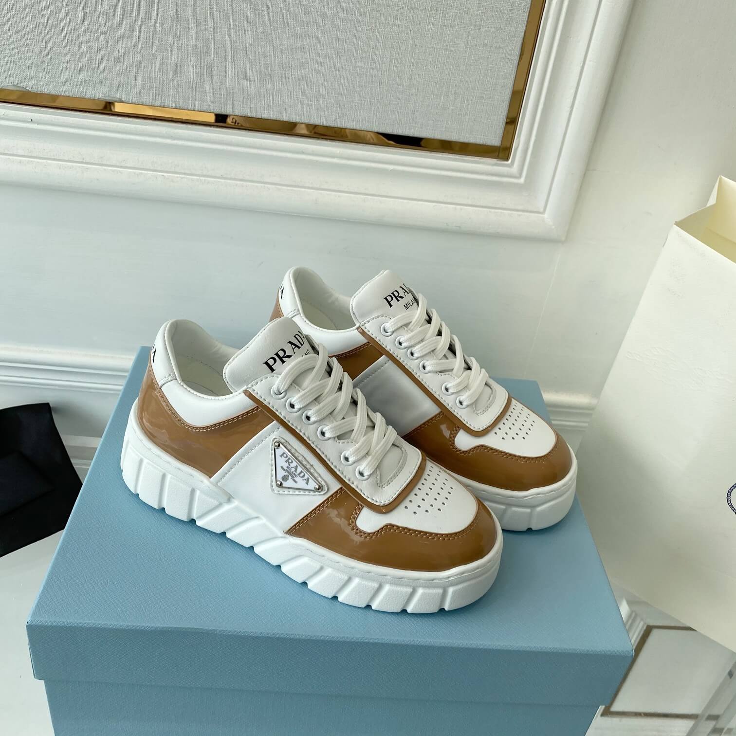 PR Sneakers