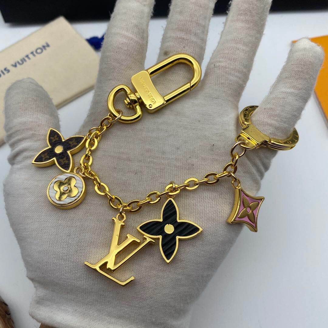 LOUIV Key Chain