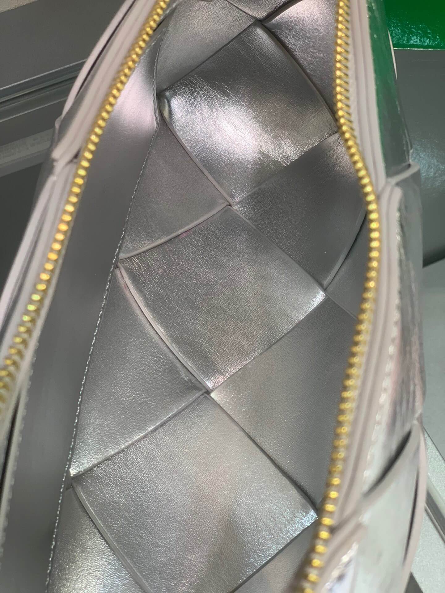 BV Pouch