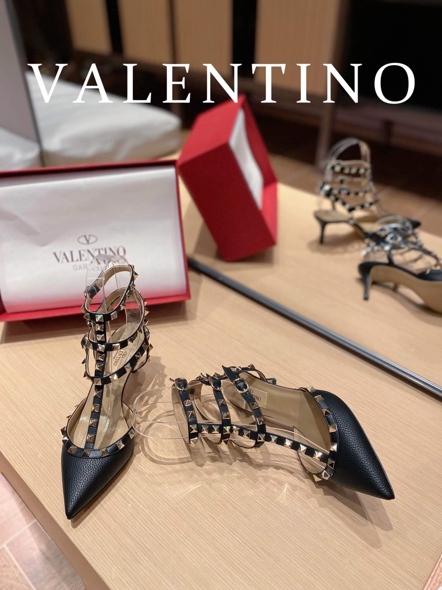 VALEN Rockstuds Mid Heels