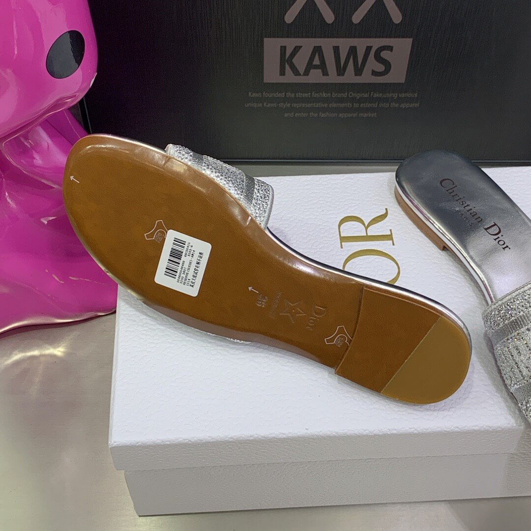 CD Dway Slides