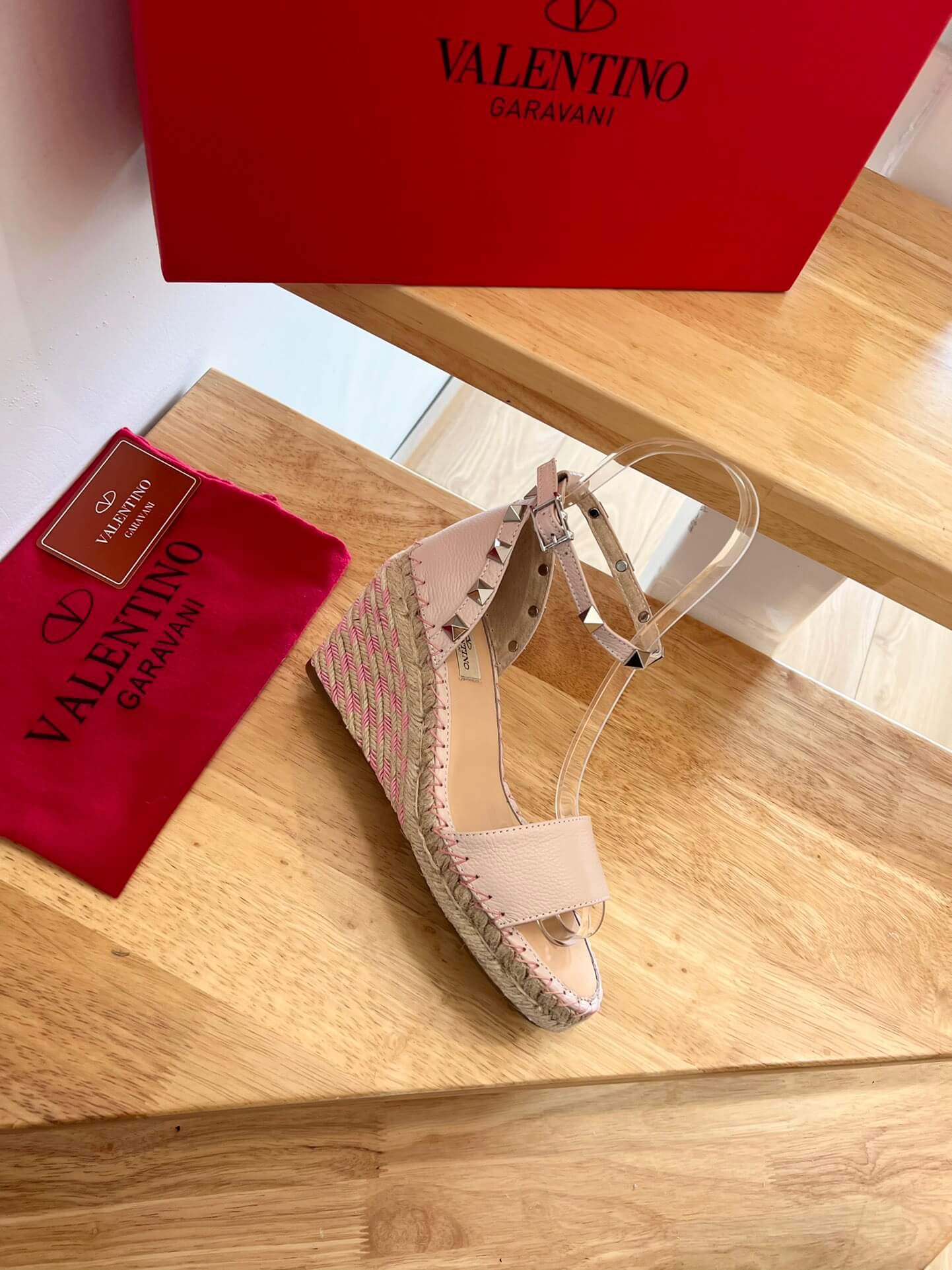VALEN Wedges