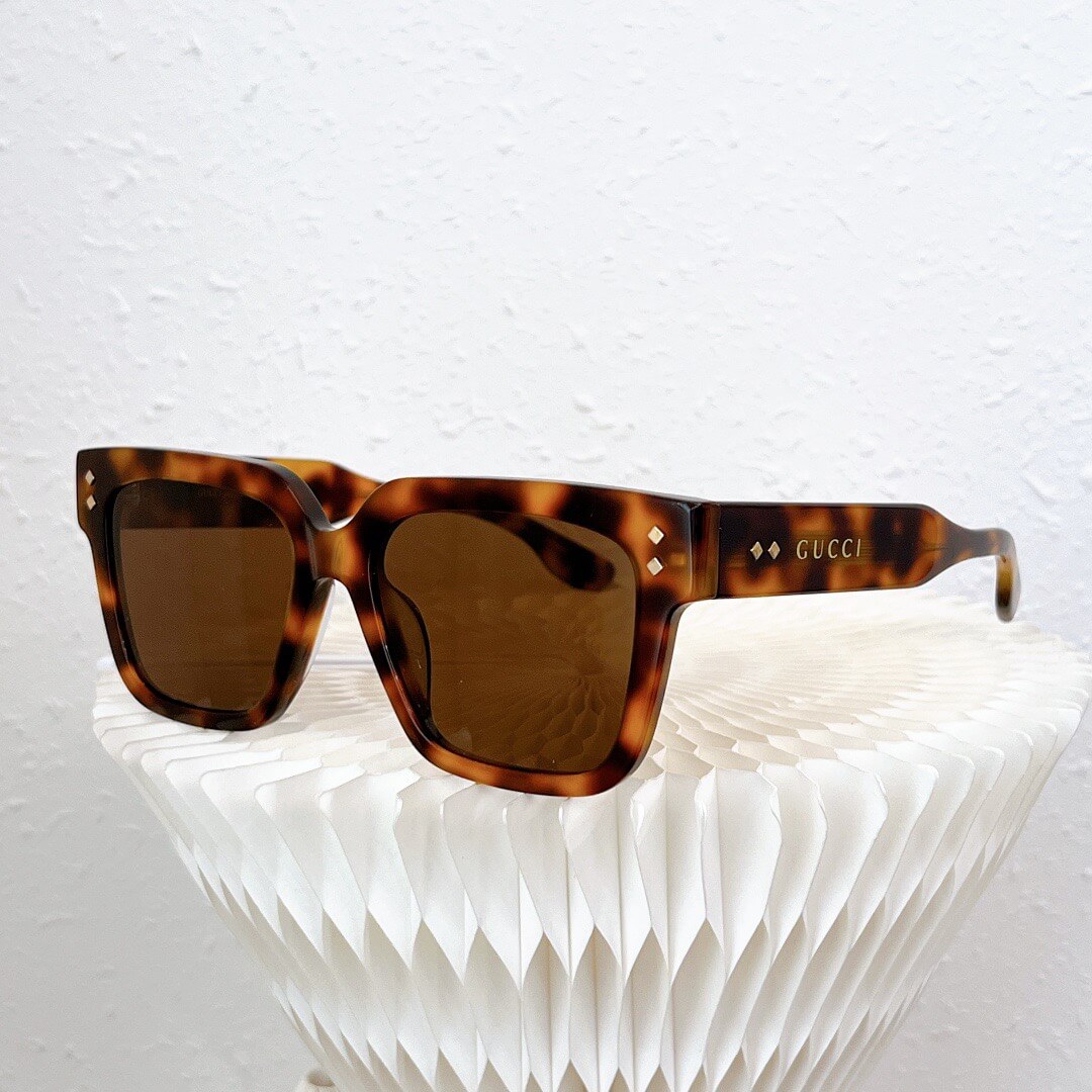 GG Sunglasses 1084S