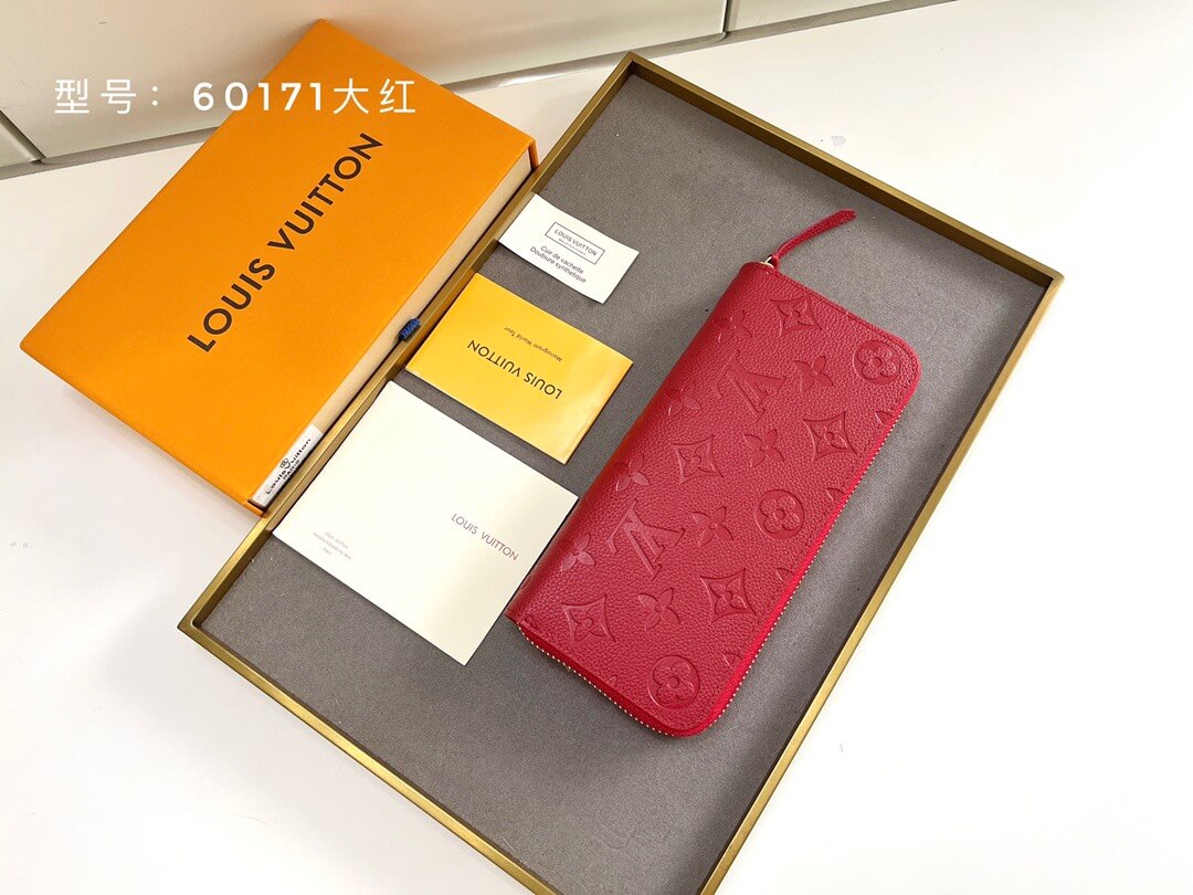 LOUIV Zippy Clemence Wallet
