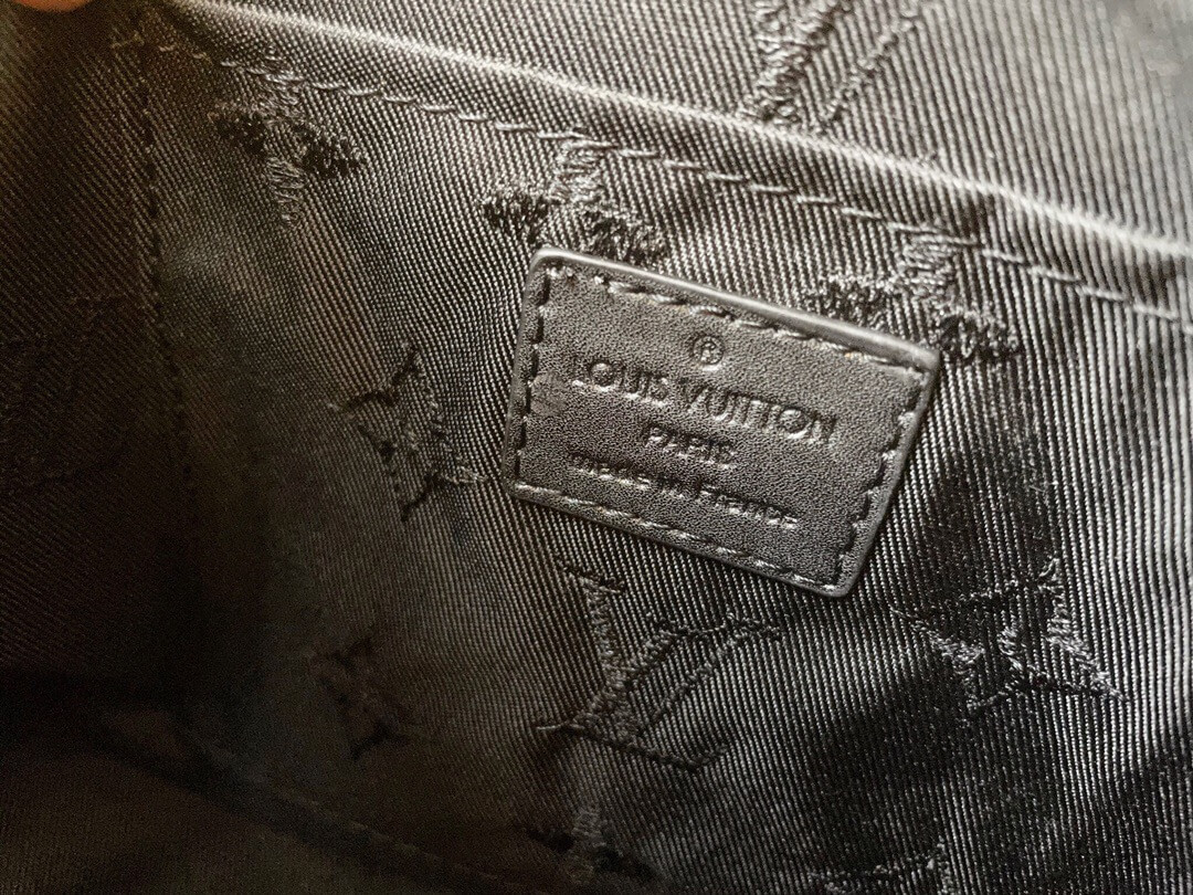 LOUIV Alma Puffer