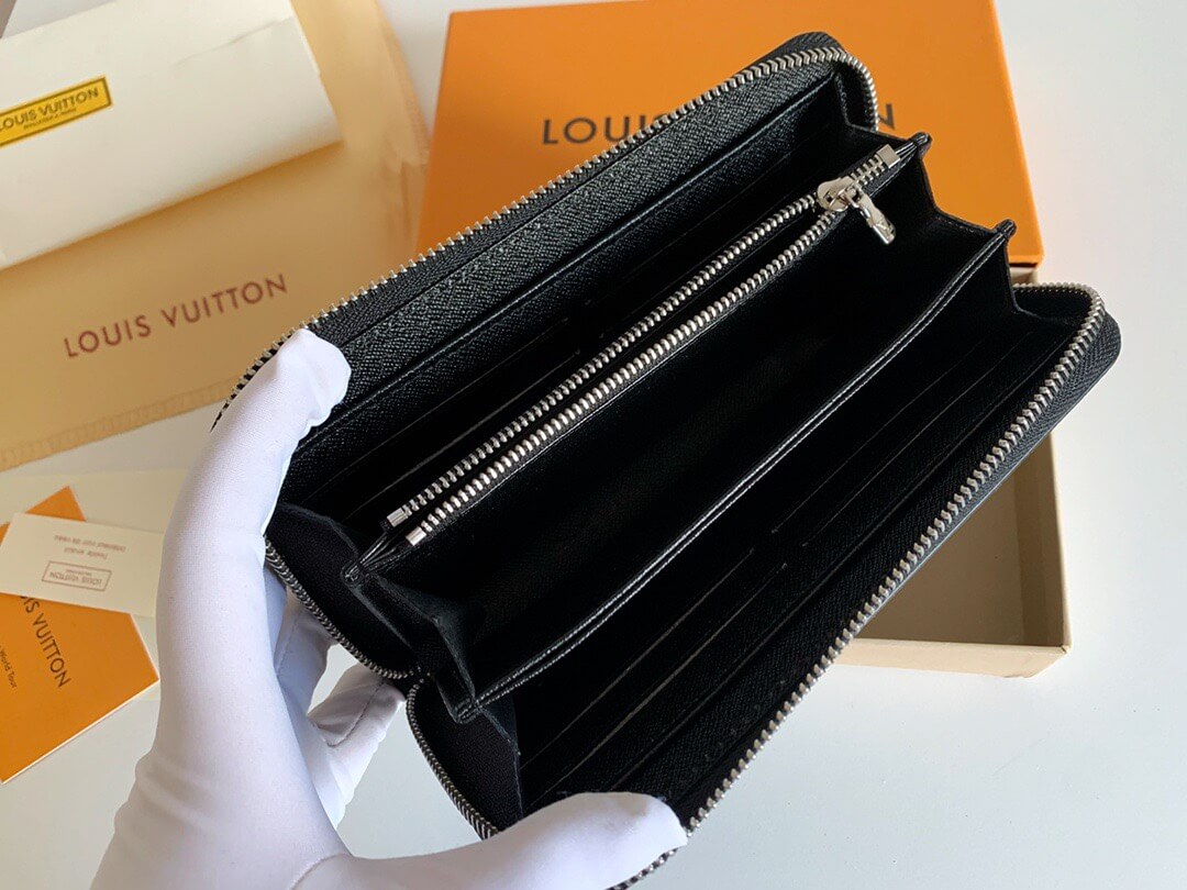 LOUIV Zippy Wallet