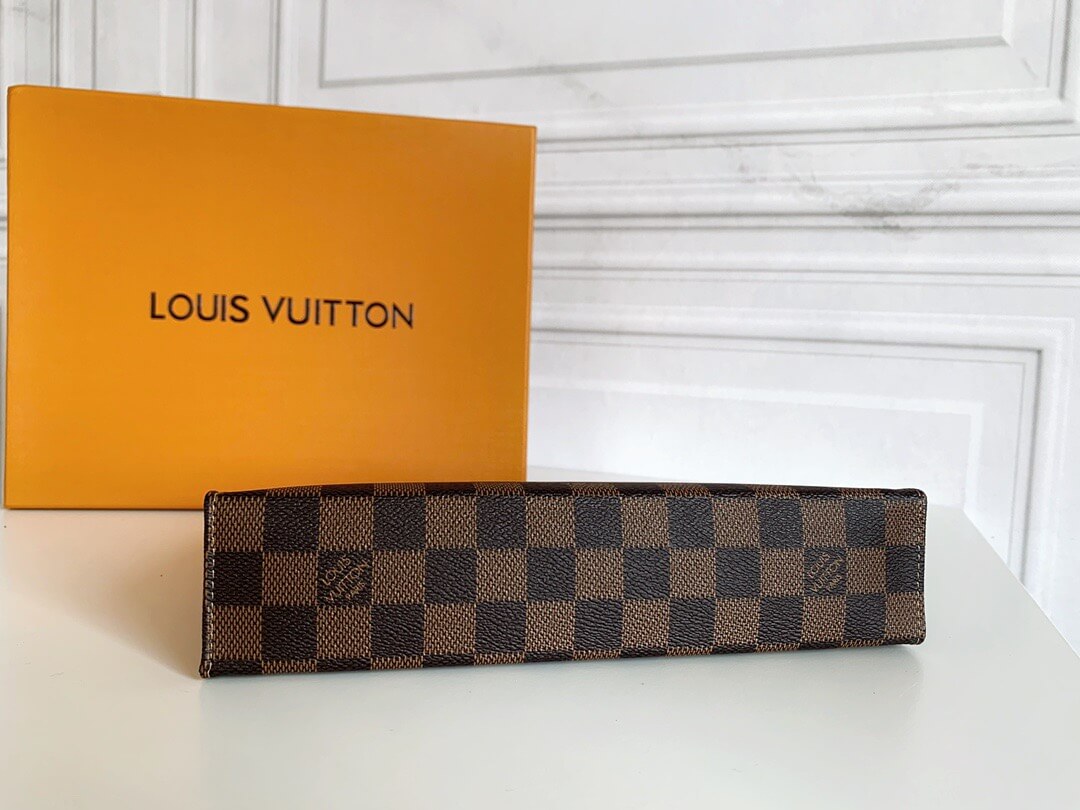 LOUIV Toiletry Pouch 26