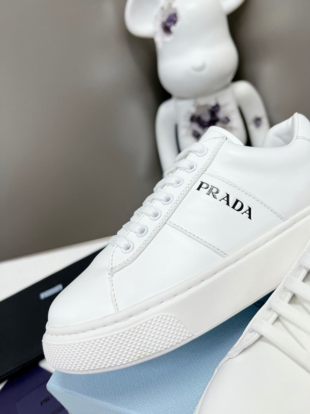PR Sneakers
